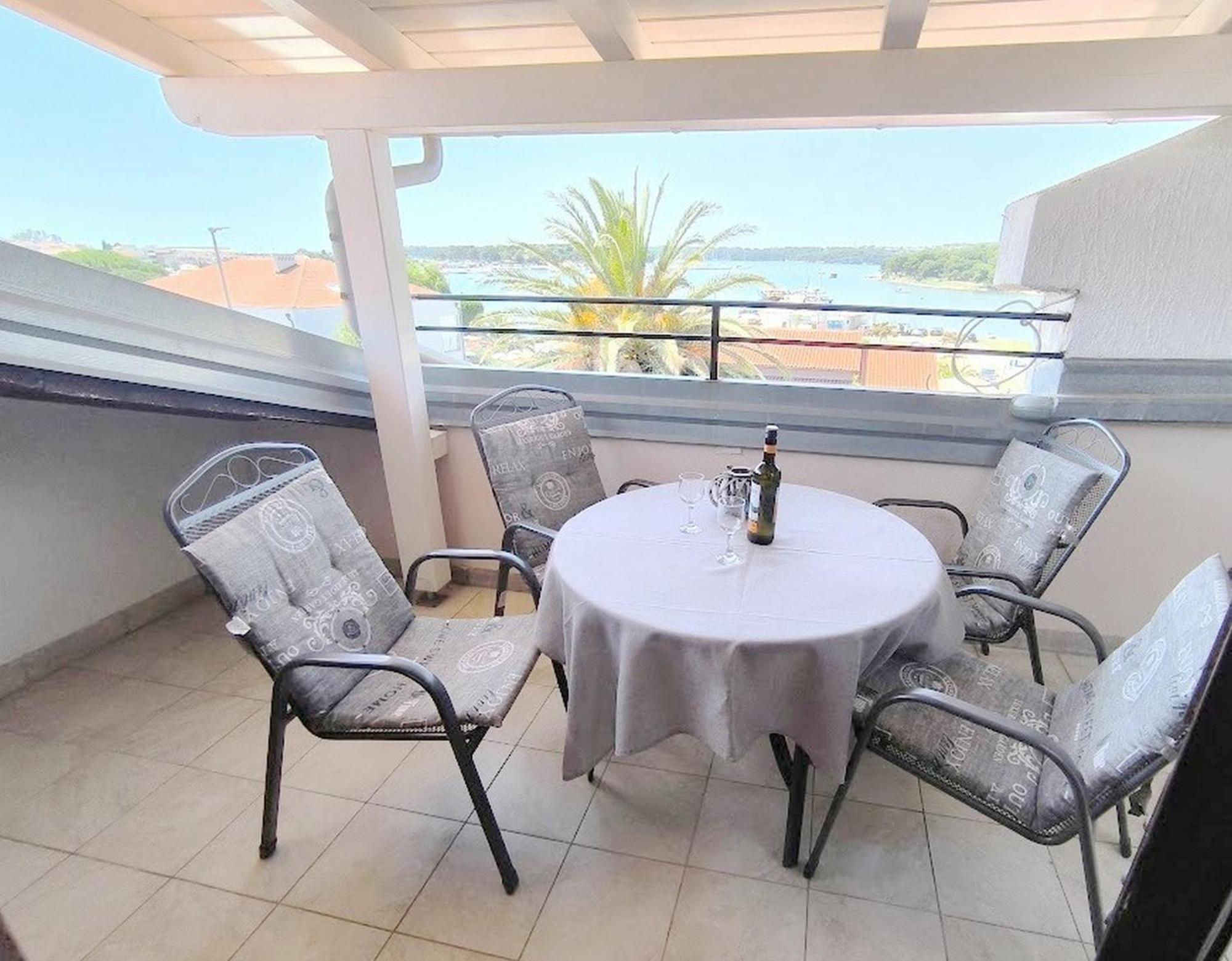 Apartments Palma Bed & Breakfast Medulin Exterior photo